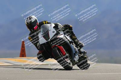 media/Nov-05-2022-SoCal Trackdays (Sat) [[f8d9b725ab]]/Turn 9 (110pm)/